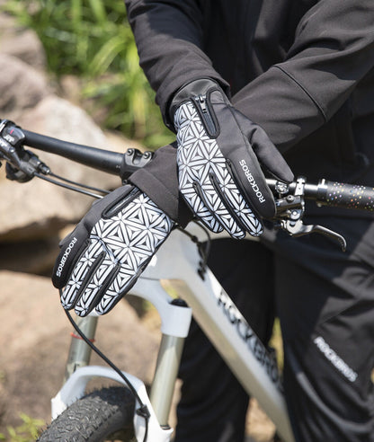 ROCKBROS S077-8 Мотоциклетни велосипедни ръкавици Сензорен екран Ветроустойчиви Топли ски спортни MTB